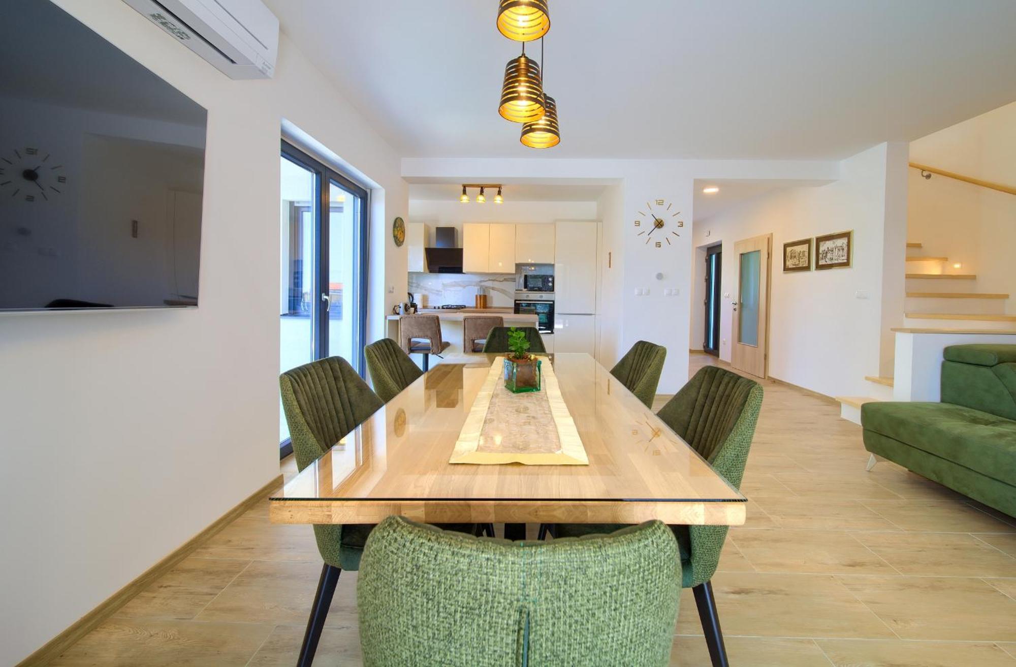 Apartments Paola & Karla With Pool クルク 部屋 写真